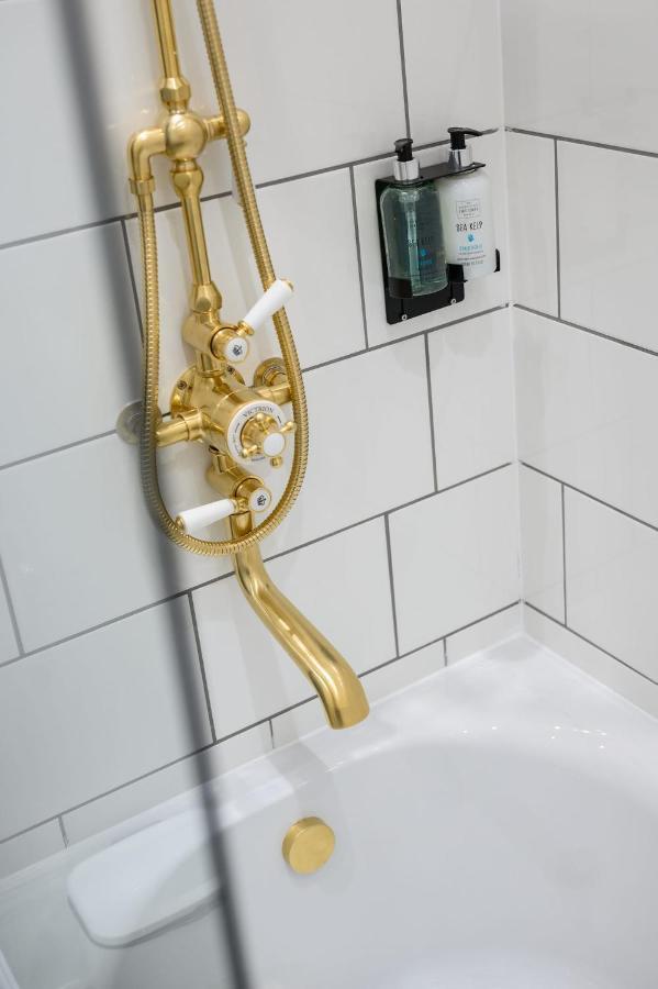 אדינבורו Charming Ground Floor Triple Room מראה חיצוני תמונה