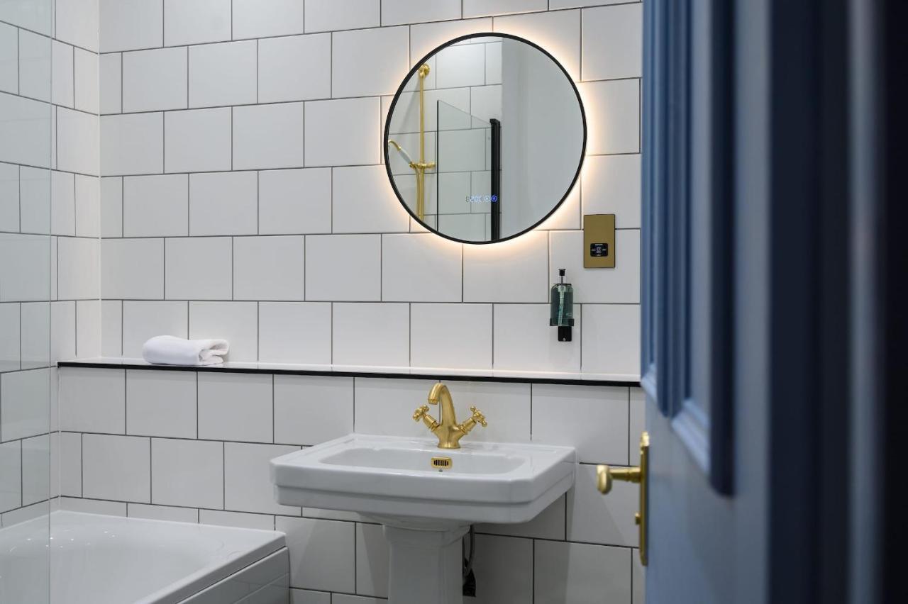 אדינבורו Charming Ground Floor Triple Room מראה חיצוני תמונה
